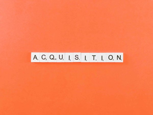 What Digital Marketing Techniques Can UK Language Schools Implement to Attract International Students?